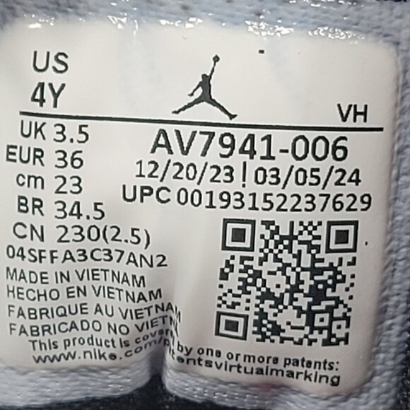 Nike Air Jordan Access Youth Black & Red Mid-Top Sneakers AV7941-006 US Size 4Y - Picture 10 of 10